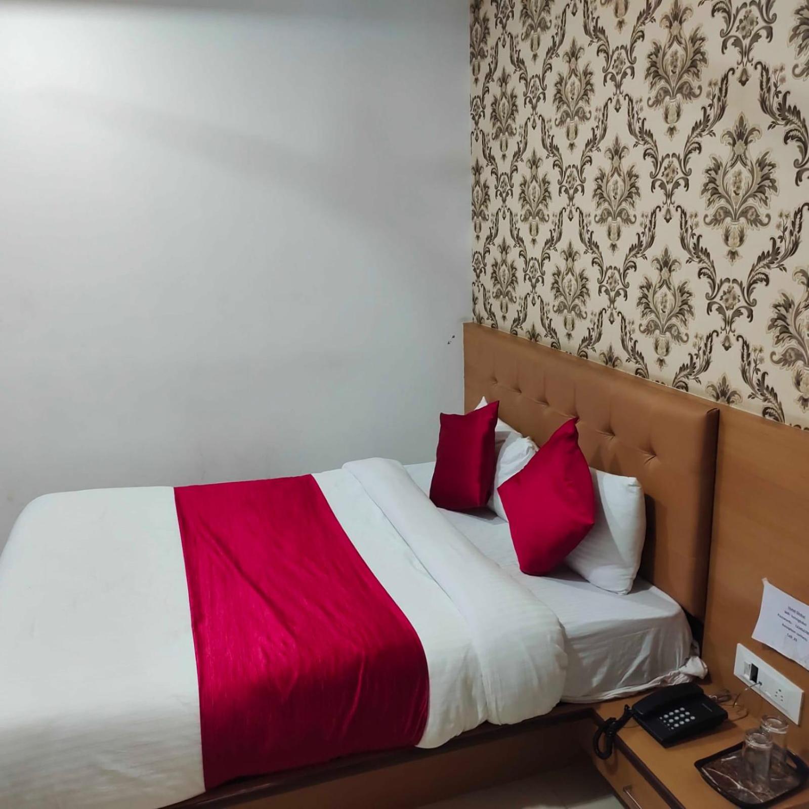 Hotel Globle فَدودارا المظهر الخارجي الصورة